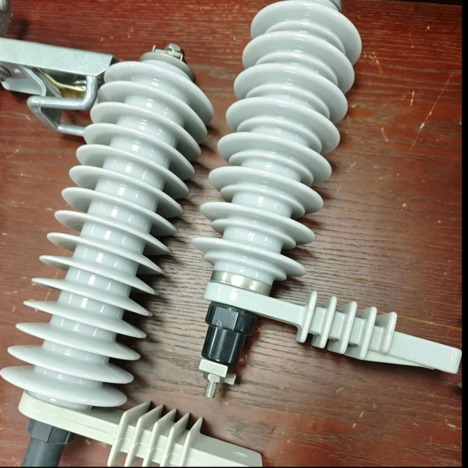 Elektrokeramisk överspänningsavledare